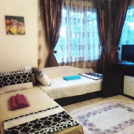 Rose & Water Pavel Banea