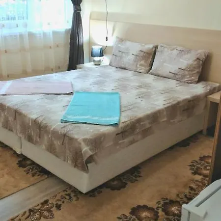 Rose & Water Къща за гости 4*