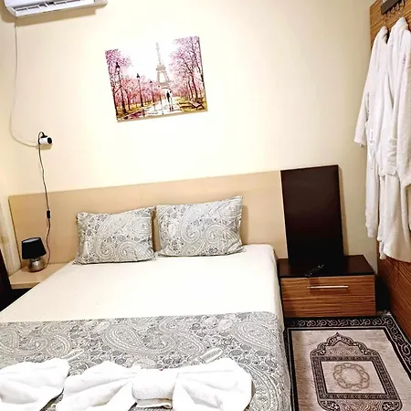 Rose & Water Pensiune