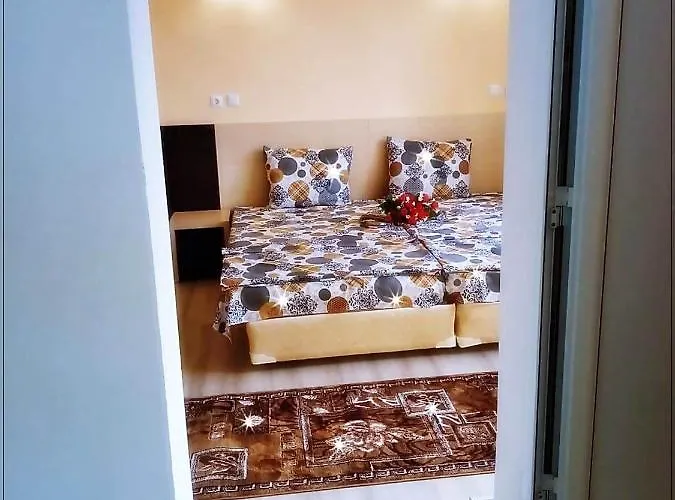 Rose & Water 4* 帕维尔巴尼亚